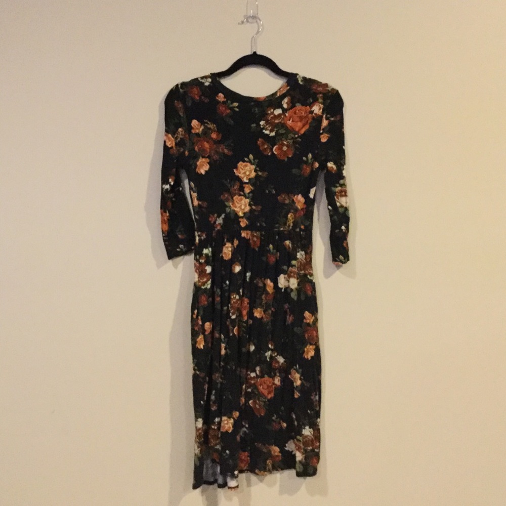 Black Floral Asymmetrical Hem Dress - Picture 7 of 7